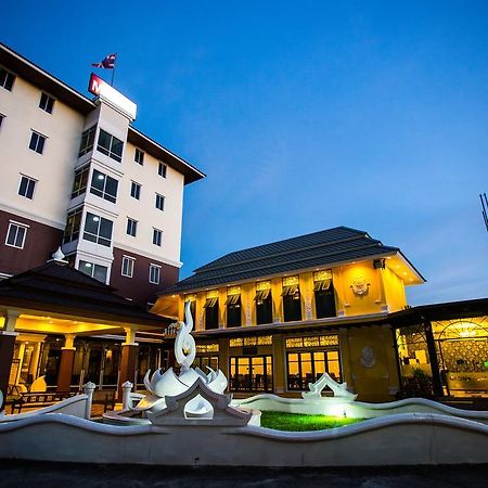 Madina Rayong Hotel Exterior foto