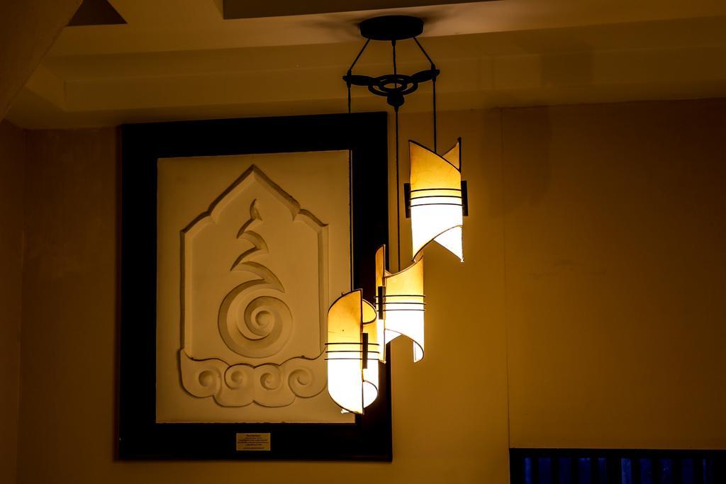 Madina Rayong Hotel Exterior foto
