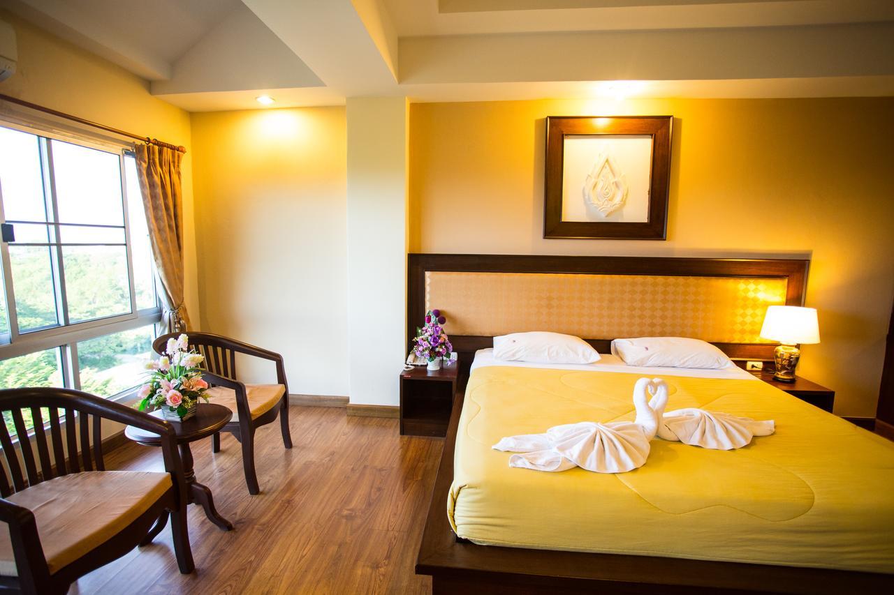 Madina Rayong Hotel Exterior foto